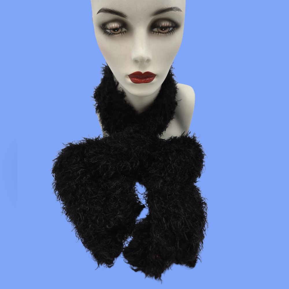 Elegant Black Faux Fur Shaggy Scarf
